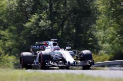 华体会体育-索伯车队轻取哈斯车队，塞恩斯扛起全队的简单介绍